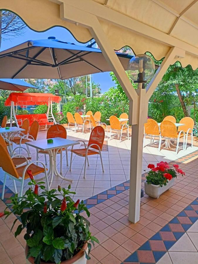 Costa Del Sole Only Room Milano Marittima Exteriér fotografie