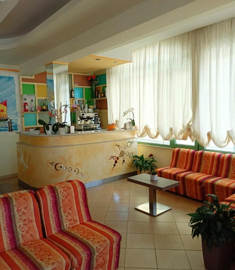 Costa Del Sole Only Room Milano Marittima Exteriér fotografie